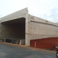 Trincheira em construção - Ago/11 ☺, Говернадор-Валадарес