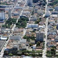 Vista aerea do centro da cidade, Теофилу-Отони