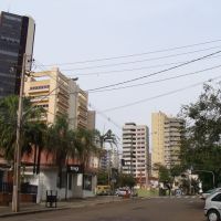 Rua Tupi quase no cruzamento da Avenida Higienópolis - Londrina - PR - Brasil, Лондрина