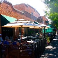 Lots of outside dining in Downtown Boise, Idaho, Бойсе