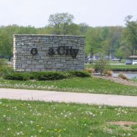 Iowa City minus the I and the W, Айова-Сити