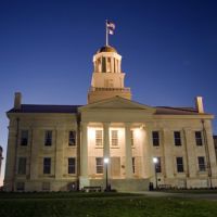 Old Iowa State Capitol Building at Dusk, Амес