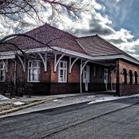 Historic Chicago, Rock Island & Pacific Railroad Passenger Station (Front), Асбури