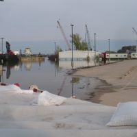 Mississippi River flooding, Burlington, Iowa, USA April 24, 2011, Барлингтон