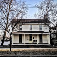 Historic Letovsky-Rohret House - Iowa City, Iowa, Блуэ Грасс