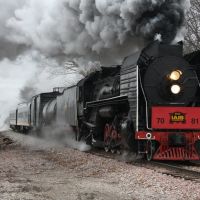 COMING INTO BOONVILLE,IA IS THE STEAM SPECIAL ON 11-13-10.JPG, Гринфилд
