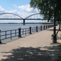 River Walk & Centennial Bridge, Davenport, IA, Давенпорт