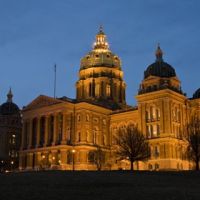 Iowa State Capitol Building at Night, Де-Мойн