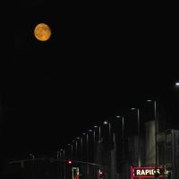 Orange August Moon & Marquee, Main Street, Rock Rapids, Iowa, Лайон