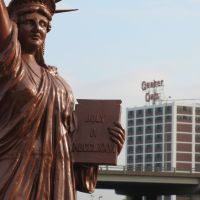 Statue of Liberty, Quaker Oats in Cedar Rapids, Седар-Рапидс