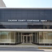 Alabama - Calhoun County Courthouse Annex, Аннистон