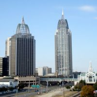 Mobile, Alabamas Renaissance Riverview Plaza Hotel and the RSA Battle House Tower (tallest in the state of Alabama), Мобил