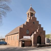 Our Lady of the Blessed Sacrament Catholic Church - Ft. Defiance, AZ 4-2011, Форт-Дефианс