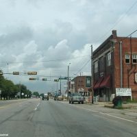 Front & Runnels Streets - DeKalb. Texas, Толлетт