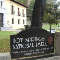 Hot Springs NP Admin Bldg & Spring, Хот-Спрингс