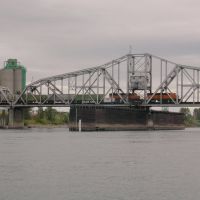 Vancouver Railroad Bridge.  Built in 1909, this swing span bridge still provided rail access to the West Coast., Ванкувер