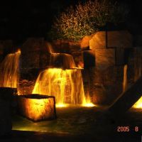 FDR Memorial by Night, Ньюпорт-Хиллс