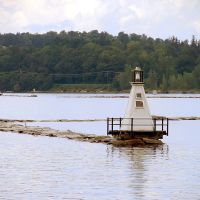 South and North breakwater lighthouses, Burlington Bay, Lake Champlain, Берлингтон