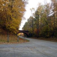 Yorktown, Va Fall color on Senic Highway, Йорктаун