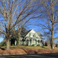 Ornate Green House on on Wadsworth, Radford Virginia, Радфорд