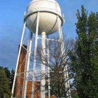 Water Tower at SW8 - howderfamily.com, Севен-Корнерс