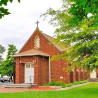 VIRGINIA: ESSEX COUNTY: TAPPAHANNOCK: old St. Timothy Catholic Church (1949), 708 Church Lane (U.S. Route 17), Таппаханнок