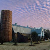 Dory Park Restored Barn and Silo - Henrico County, VA., Хайленд-Спрингс