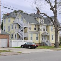 VIRGINIA: HAMPTON: classic houses: 4401 Victoria Boulevard rear aspect, Хэмптон