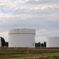 Chemical Tanks, Carson, Манитауок