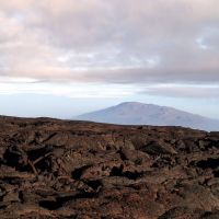 2013-05-06 Hualalai volcano from the northern mid-slope of Mauna Loa., Канеоха