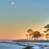 Moonset over Alligator Point. 月はわにポイントに置いた。, Аттапулгус