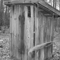Old Outhouse from the 1830s., Варнер-Робинс