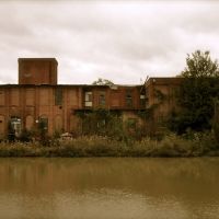 The old Atlantic Cotton Mill, Вилмингтон-Айленд