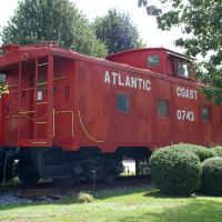 Atlantic Coast Line Railroad Caboose No. 0742 on display at Jesup, GA, Джесап