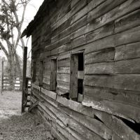 A beautiful old barn., Макон