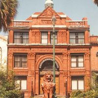 1886 Savannah Cotton Exchange building with Lion fountain, Factors Walk, Savannah (1993), Саванна