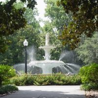 Forsyth Park fountain, manufactured in New York in 1858 (7-2009), Саванна