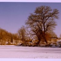 Walking on frozen Buckhannon River, Бакханнон