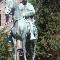 Henry Gassaway Davis Statue, Чарльстон