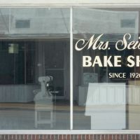Mrs. Siebolds (former) Bakery, Вуд Ривер