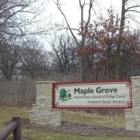 Entrance to Maple Grove Forest Preserve, Даунерс-Гров