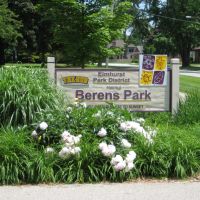 Berens Park Sign, Елмхурст