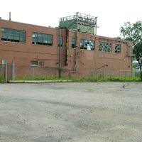 a run down factory again, Норт-Чикаго
