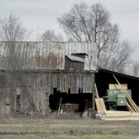 Old Barn on the western edge of Edwardsville, IL, Саут-Роксана