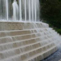Simon Center Fountain, Блумингтон