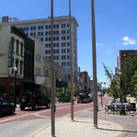 Main Street downtown, good pedestrian street, Евансвилл