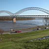 The Sherman Minton Bridge (I-64) over the Ohio River, Viewed from Jaycee Park in New Albany, Indiana, Нью-Олбани