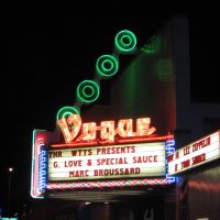 The Historic Vogue Theatre in Indianapolis Broad Ripple Cultural District., Равенсвуд
