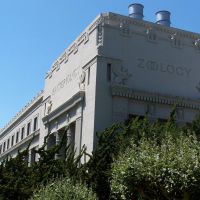 * Berkeley - Campus of the UCB, Life Sciences bldg *, Беркли