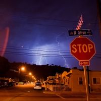 Avenue Lightning Storm - Stop, Вентура